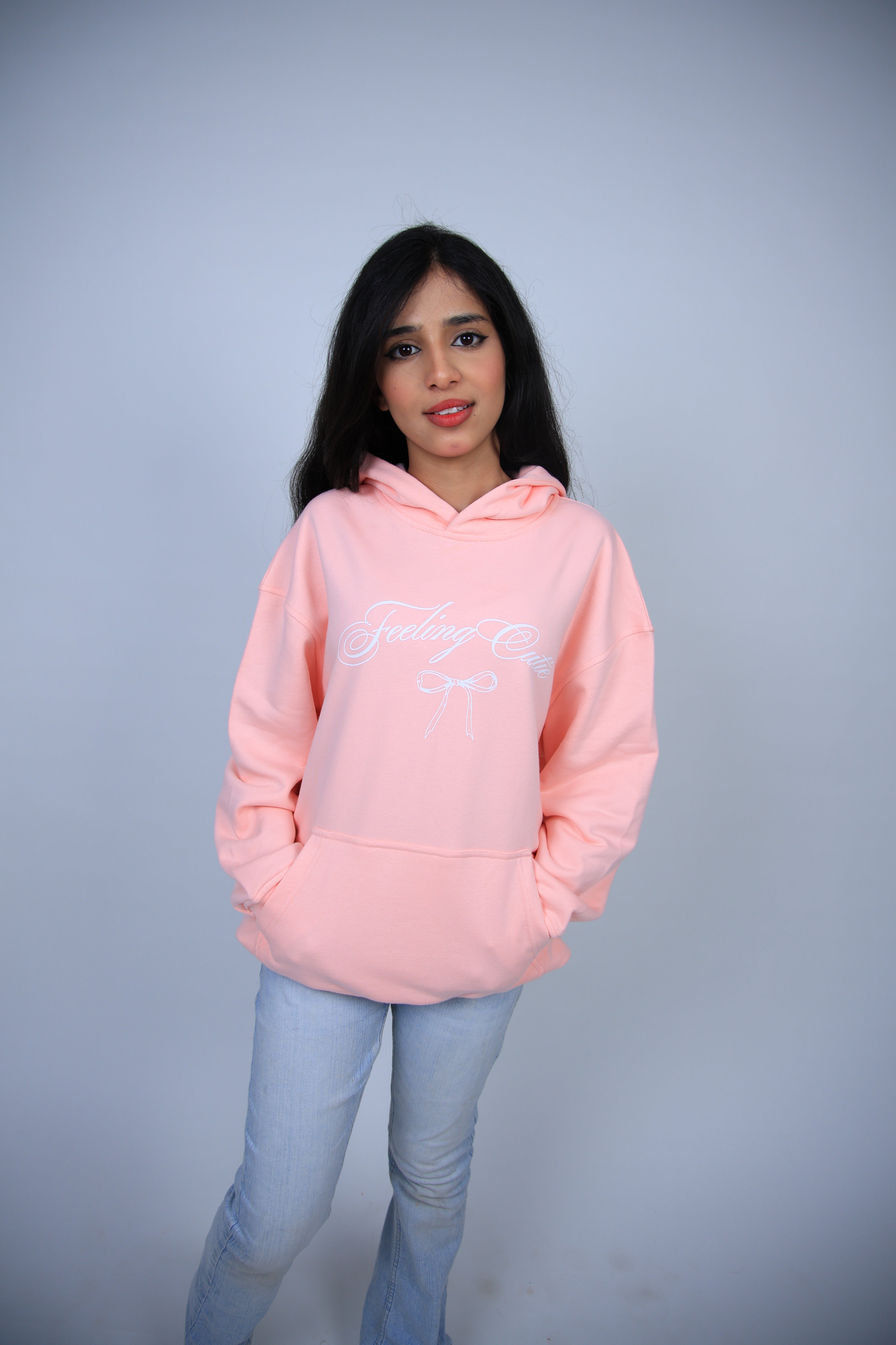 وردي خوخي مبهج feeling cutie hoodie هودي